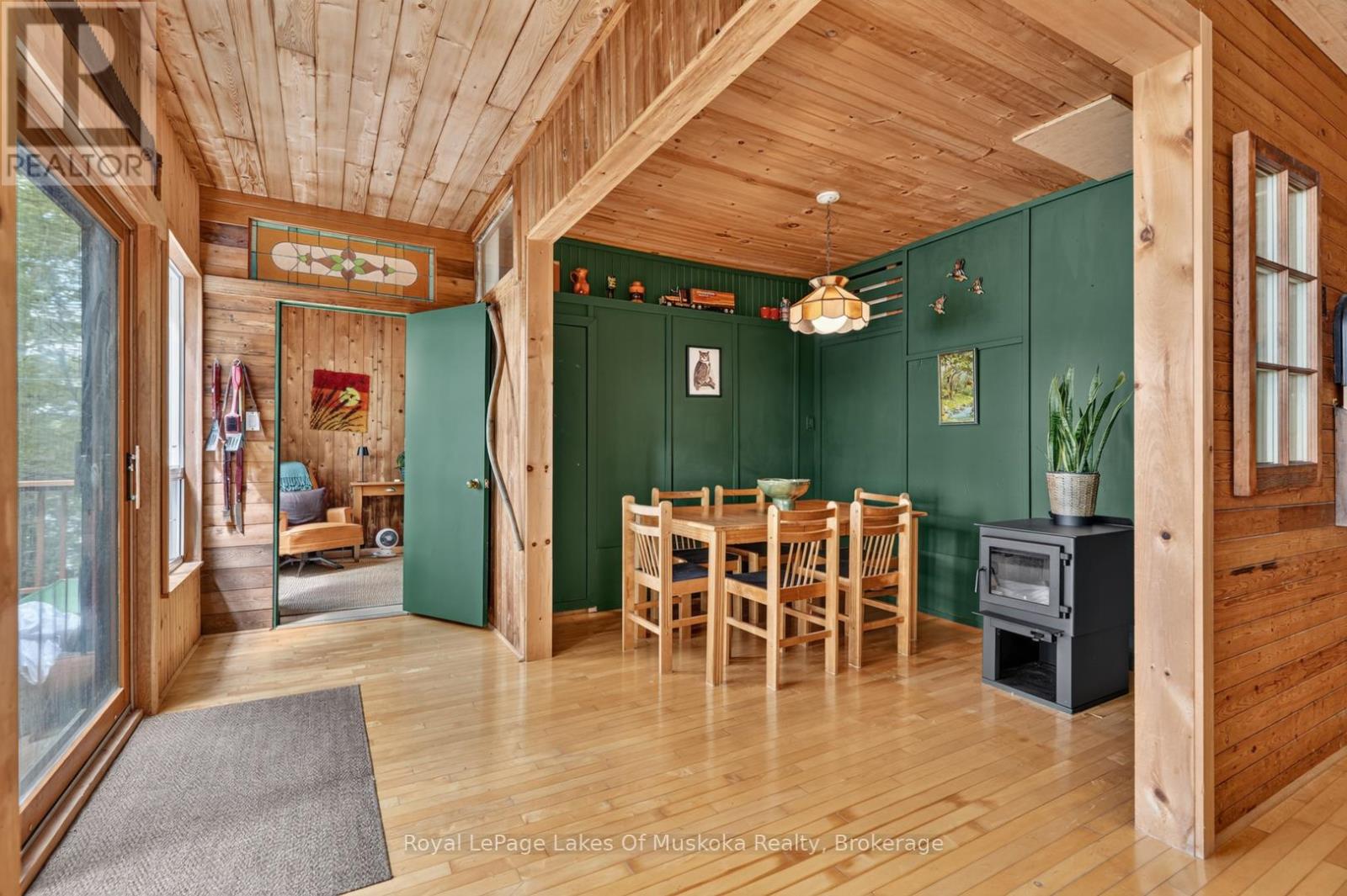 1053 East Walker Lake Drive, Lake Of Bays, Ontario P1H 2J6 - Photo 13 - X13499650