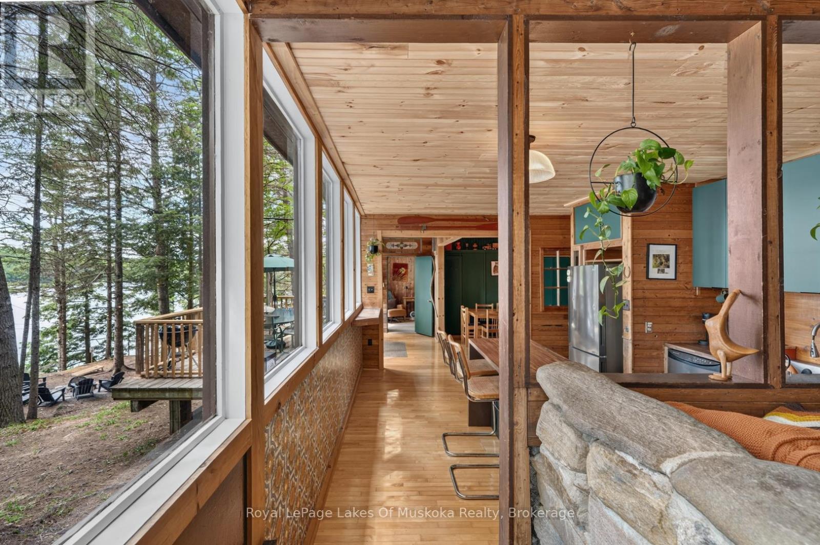 1053 East Walker Lake Drive, Lake Of Bays, Ontario P1H 2J6 - Photo 6 - X13499650