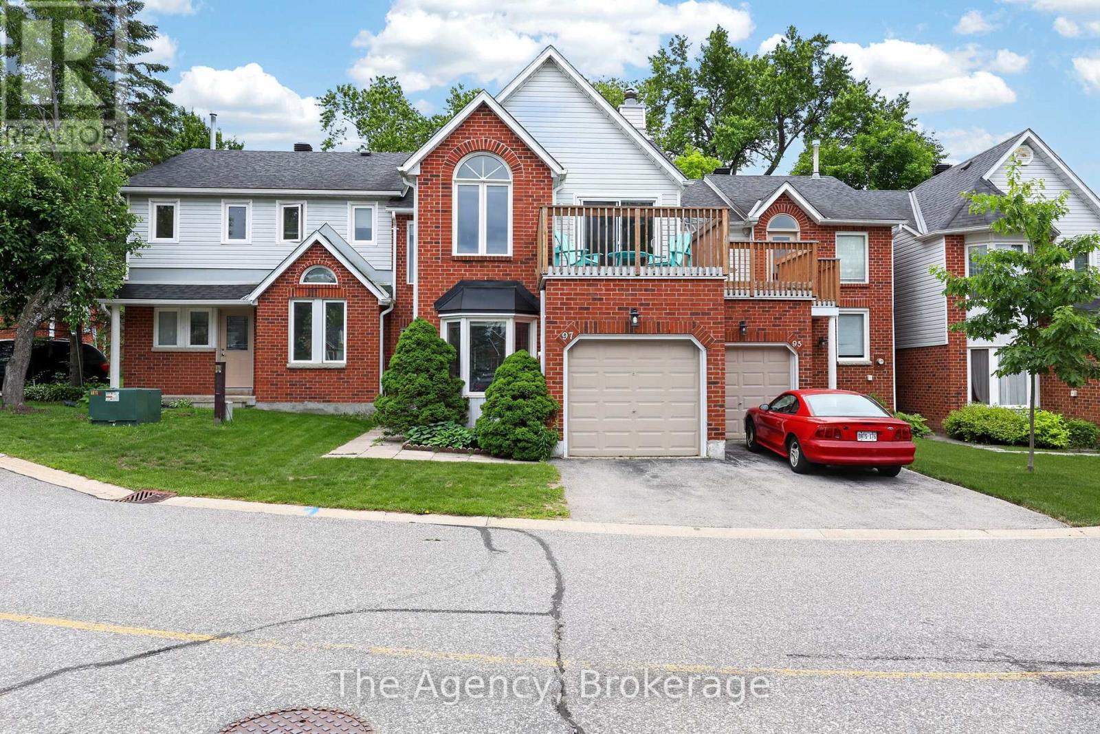 97 Shoreline Drive, Bracebridge, Ontario P1L 1Z4 - Photo 2 - X13501500