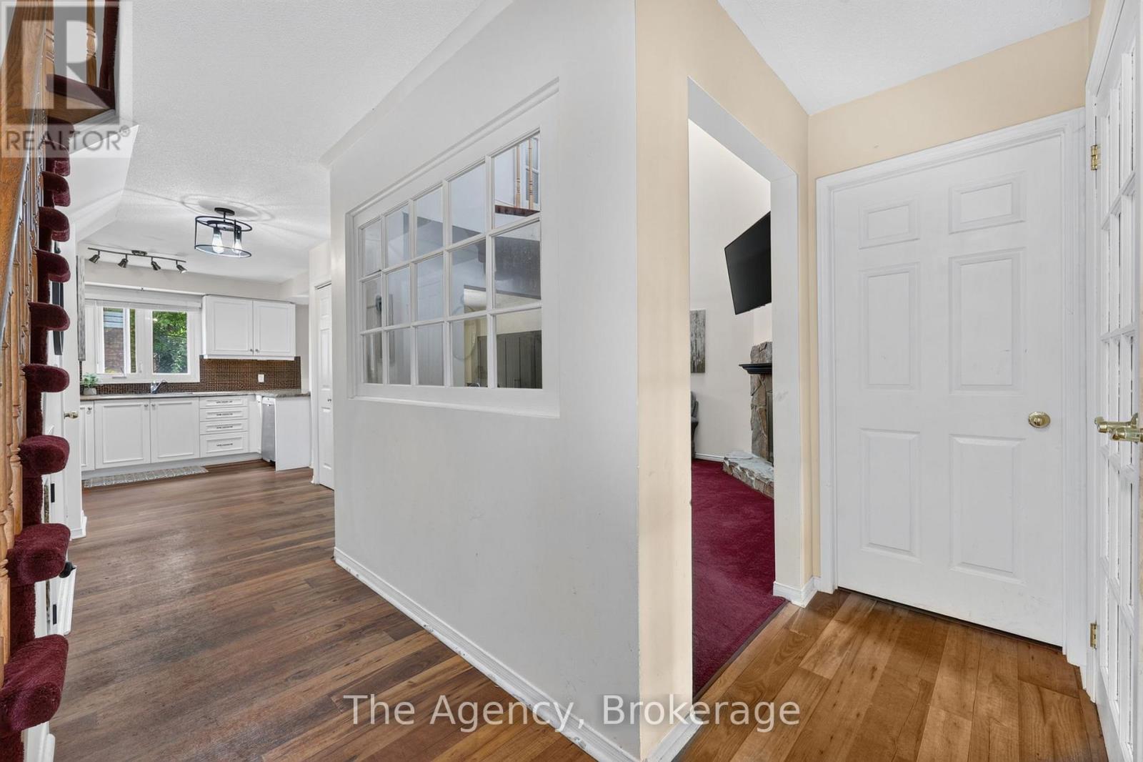 97 Shoreline Drive, Bracebridge, Ontario P1L 1Z4 - Photo 5 - X13501500