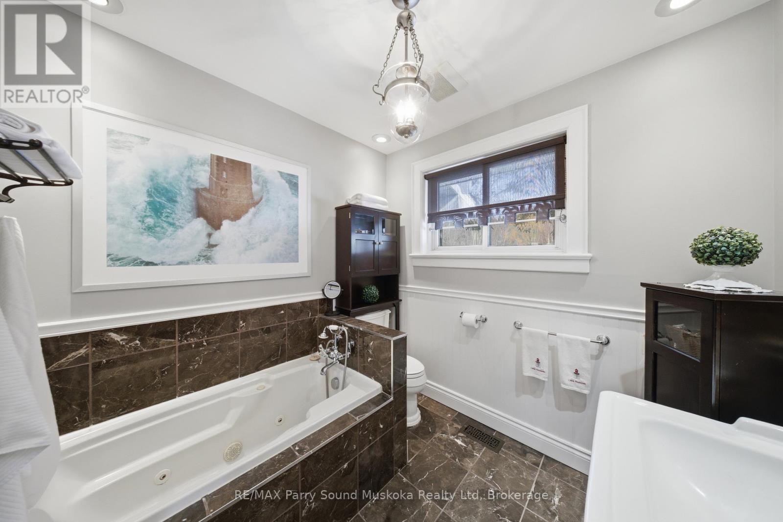49 Maple Street, Seguin, Ontario P0C 1J0 - Photo 35 - X13505062