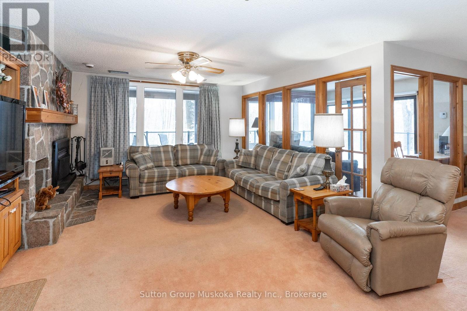 22-102 Oakridge - Deerhurst Resort Drive, Huntsville, Ontario P1H 2E8 - Photo 1 - X13506112