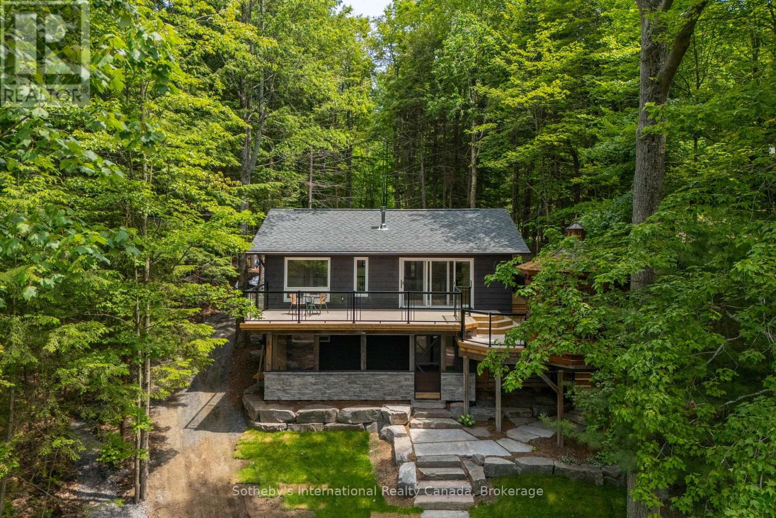 1023 Strachan Pt Road, Muskoka Lakes, Ontario P0C 1A0 - Photo 1 - X13507642