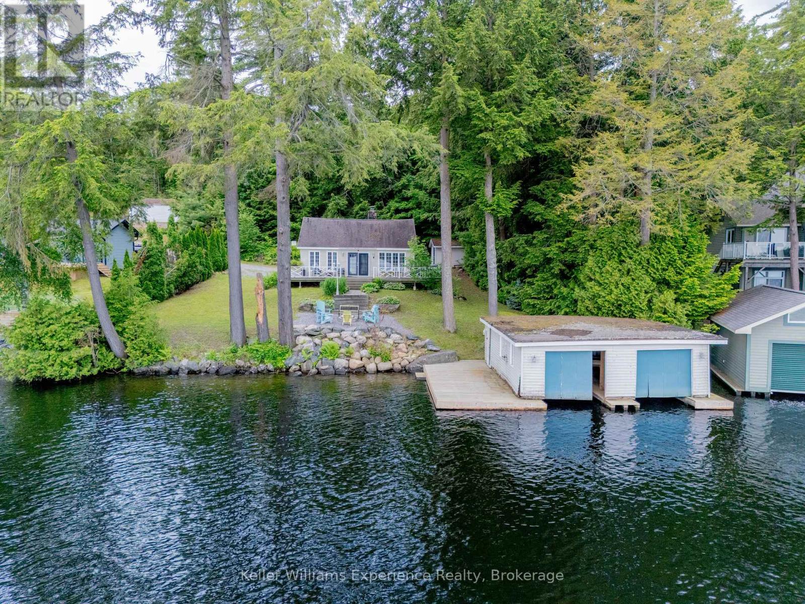 2 - 1018 Georgina Way, Gravenhurst, Ontario  P1P 1R2 - Photo 1 - X13506018