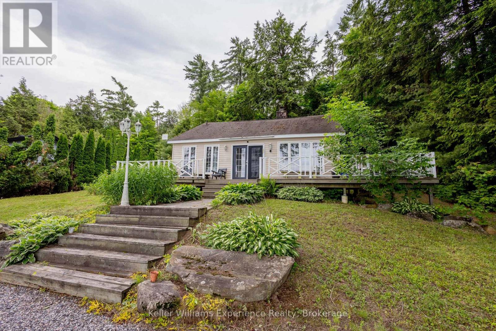 2 - 1018 Georgina Way, Gravenhurst, Ontario  P1P 1R2 - Photo 4 - X13506018
