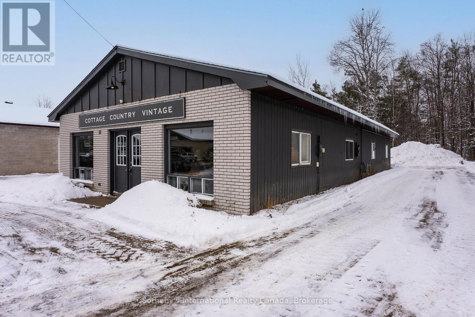 10 Armstrong Street, Bracebridge, Ontario P1L 1C1 - Photo 31 - X13513190