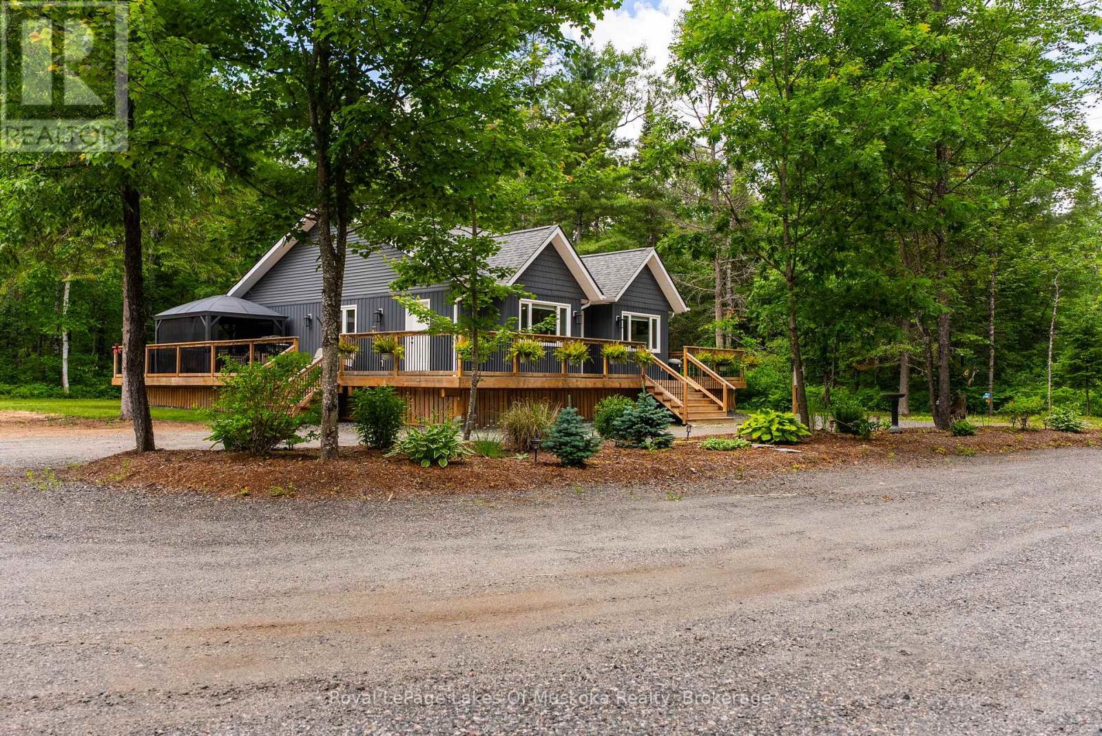 1053 Spring Lake Road, Lake Of Bays, Ontario P0A 1H0 - Photo 2 - X13514444