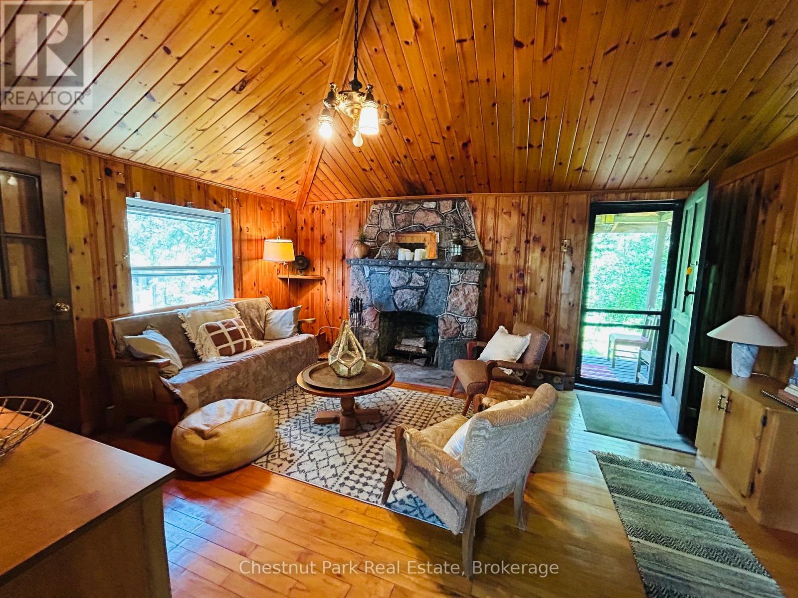1051- 1 & 2 Wigwam Lodge Road, Gravenhurst, Ontario P0E 1G0 - Photo 12 - X13516000