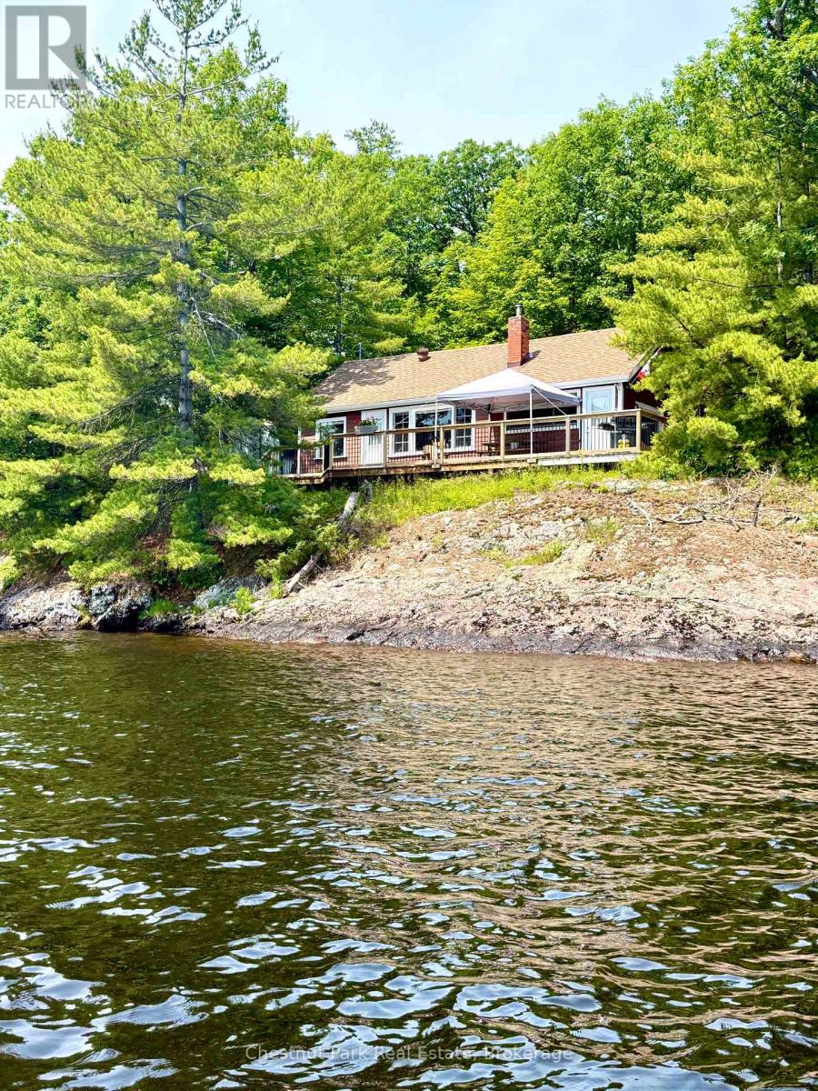 870 Browning Island, Bracebridge, Ontario  P1L 1X2 - Photo 1 - X13516066