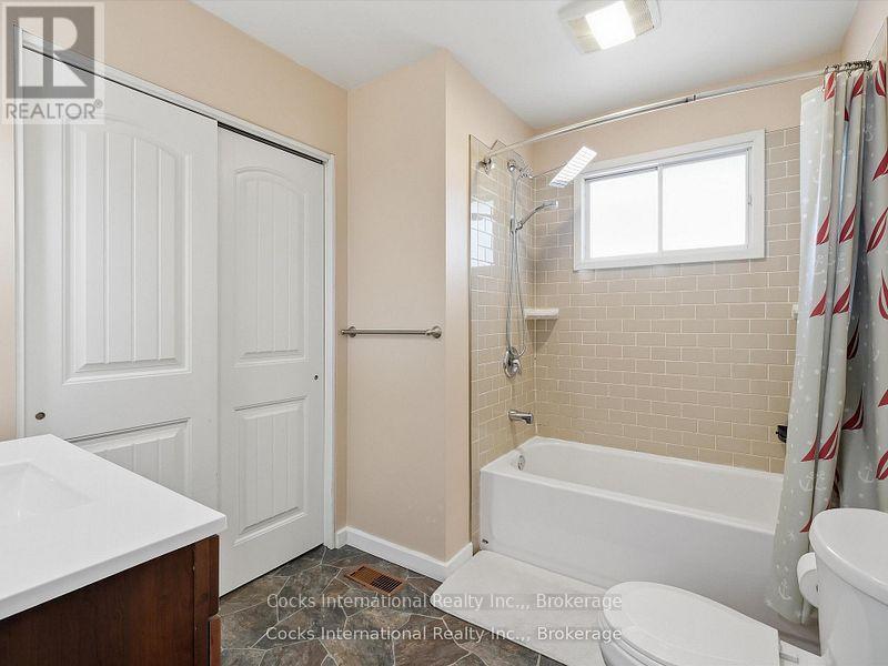 36 Susan Street W, Huntsville, Ontario P1H 1X2 - Photo 20 - X13516470