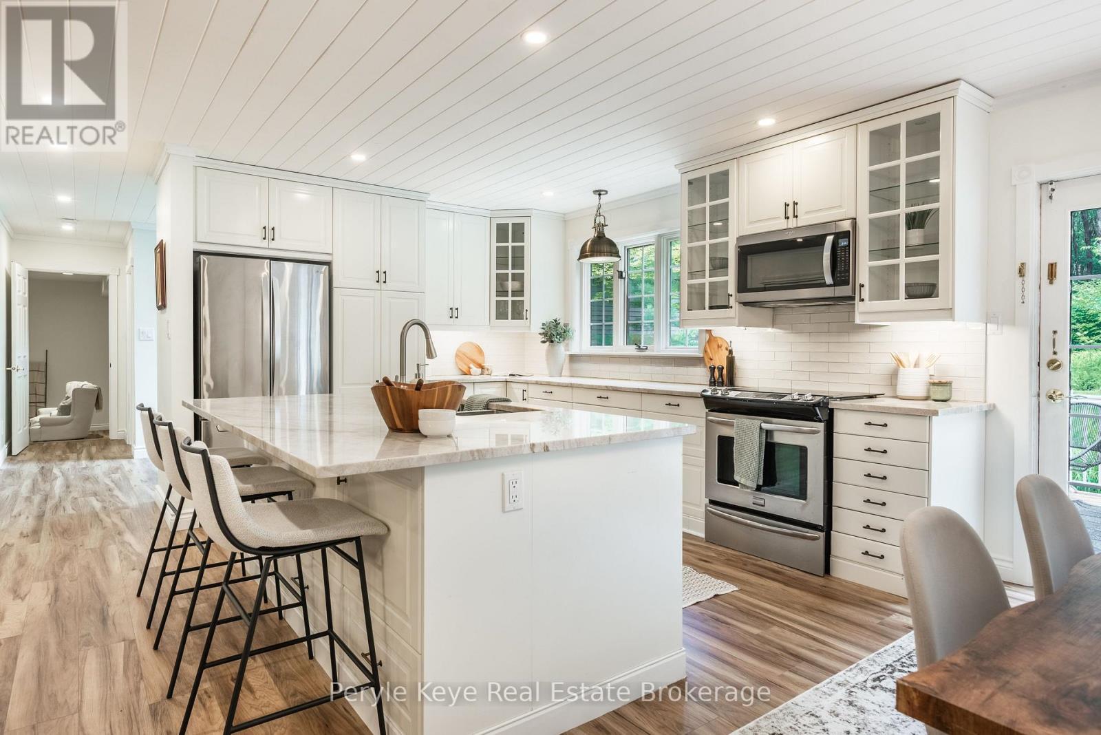125 Clarke Crescent, Huntsville, Ontario  P0B 1L0 - Photo 1 - X13517112