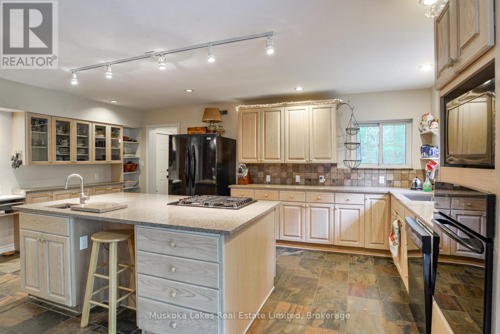 1115 Partridge Lane, Bracebridge, Ontario P1L 1W8 - Photo 8 - X13515434