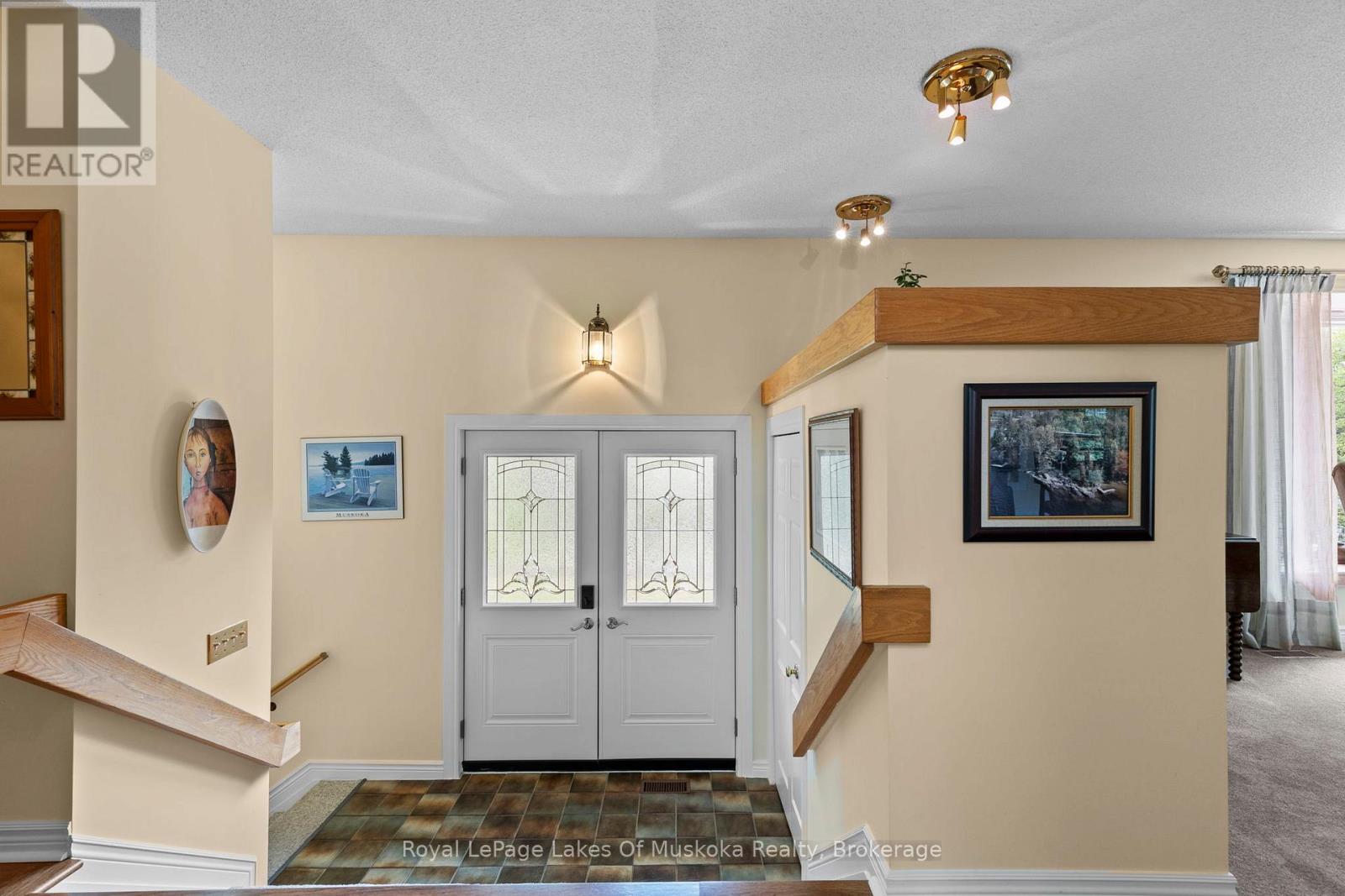 20 South Muskoka Drive, Bracebridge, Ontario  P1L 1M4 - Photo 2 - X13517914