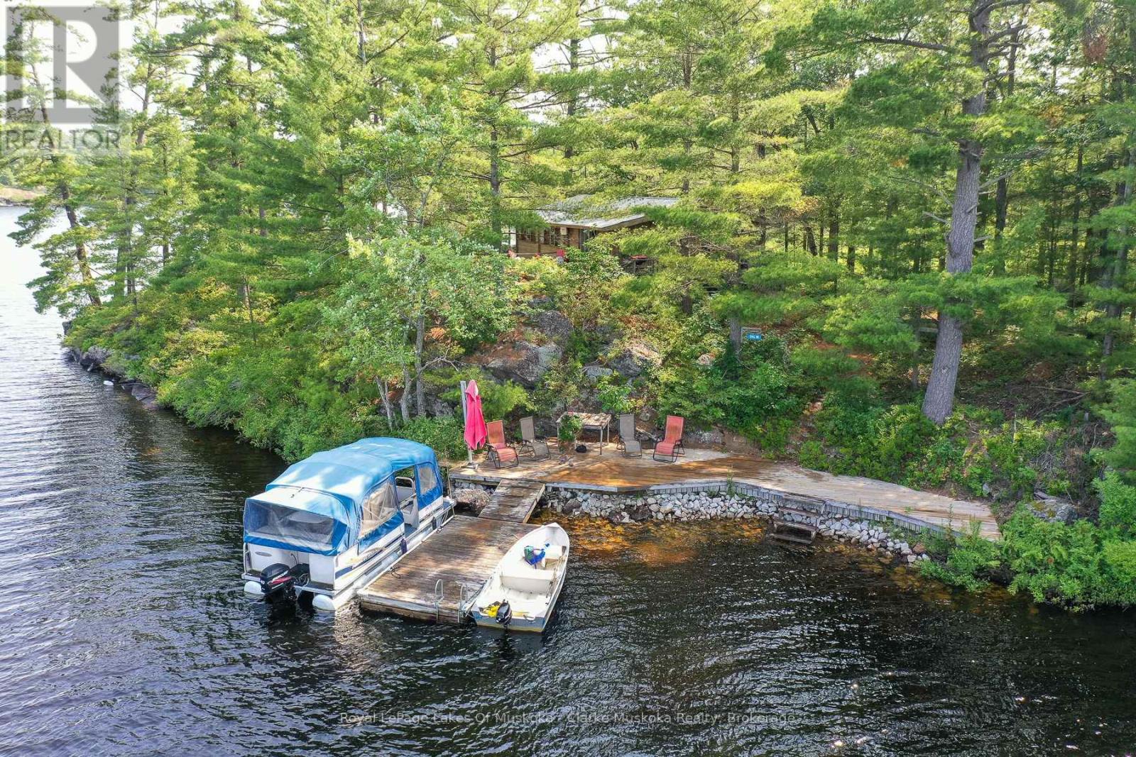 18 5kl Island Kahshe Lake, Gravenhurst, Ontario P0E 1G0 - Photo 1 - X13518810
