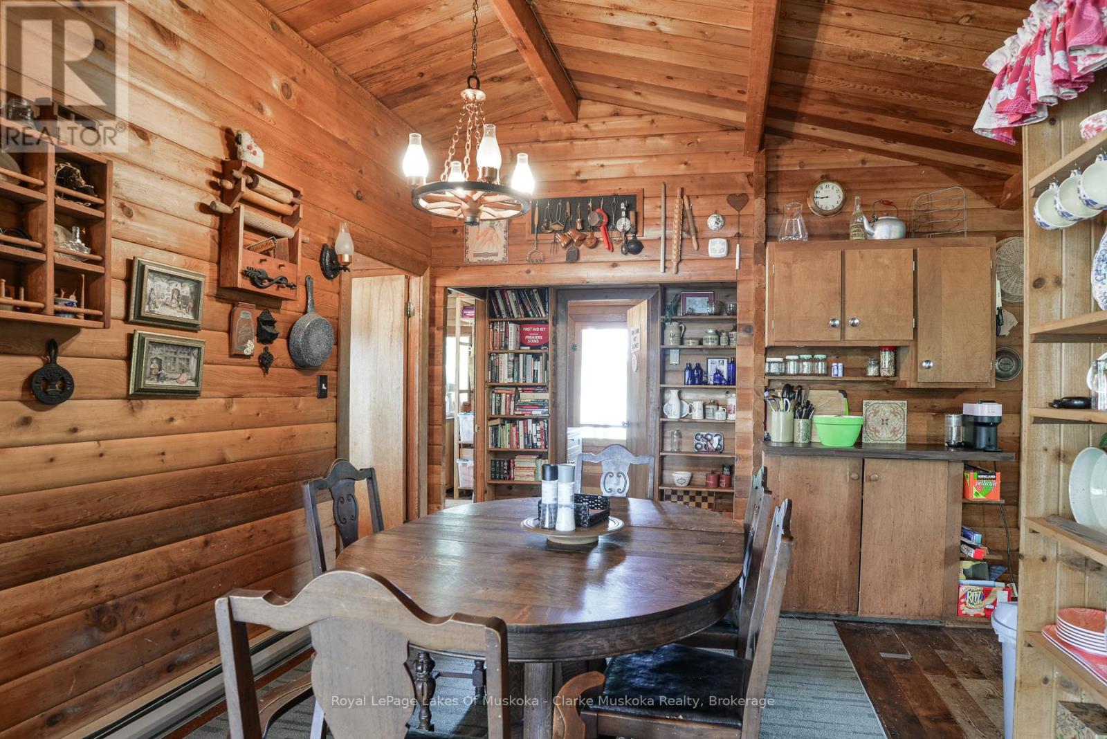 18 5kl Island Kahshe Lake, Gravenhurst, Ontario P0E 1G0 - Photo 11 - X13518810