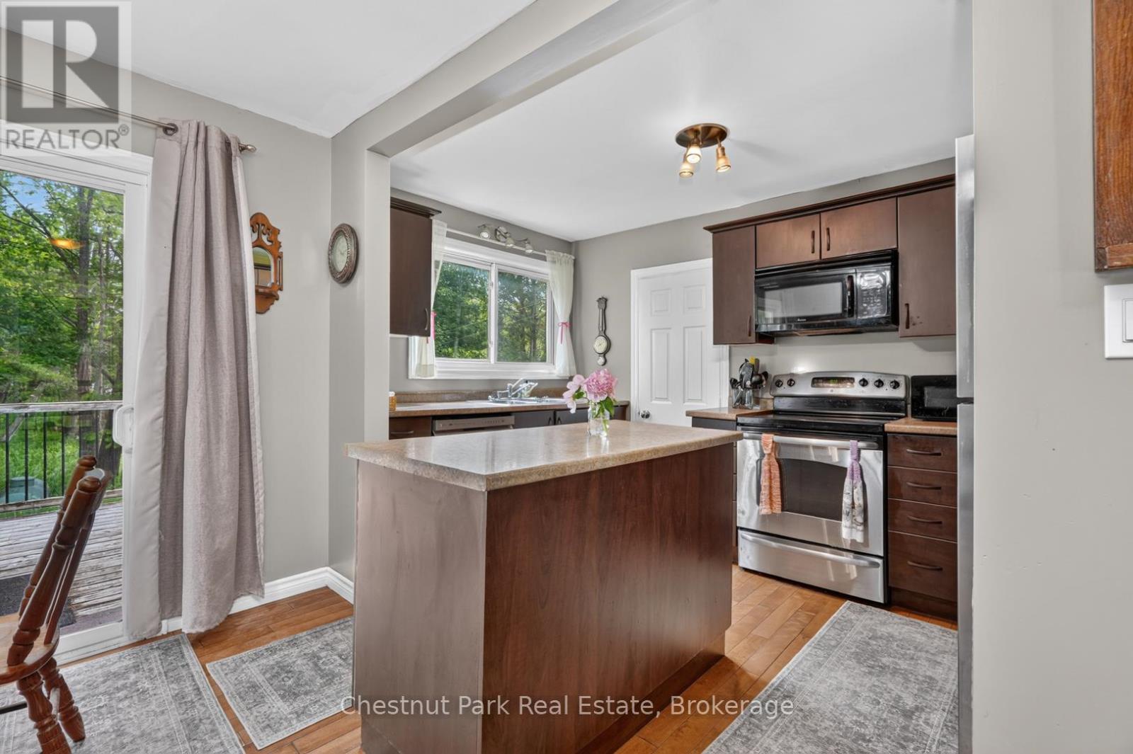 52 Joseph Street, Muskoka Lakes, Ontario  P0B 1J0 - Photo 9 - X13520152