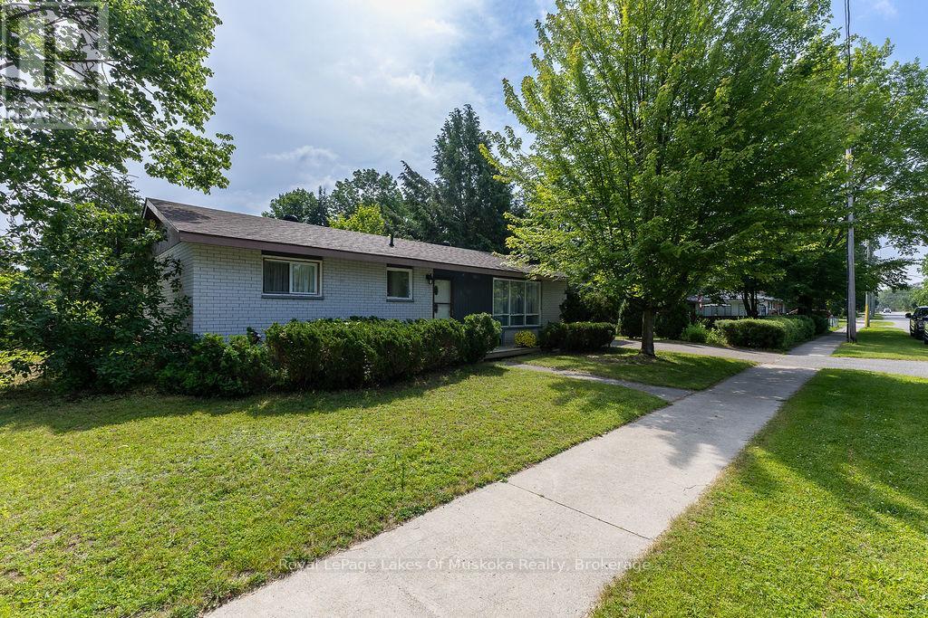 880 Sarah Street N, Gravenhurst, Ontario  P1P 1E2 - Photo 2 - X13520160