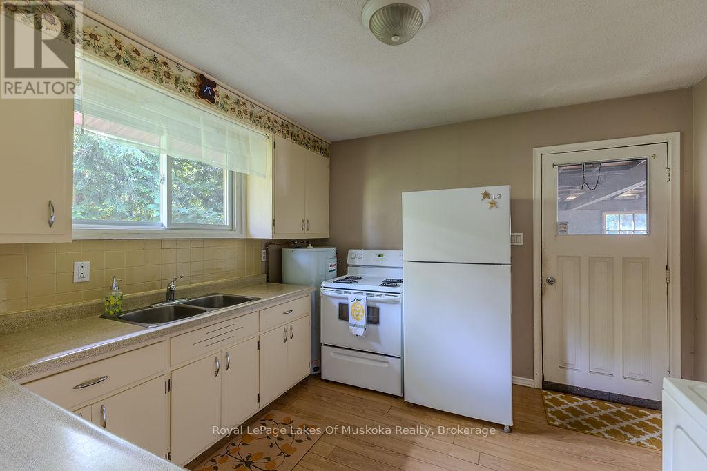 880 Sarah Street N, Gravenhurst, Ontario  P1P 1E2 - Photo 8 - X13520160
