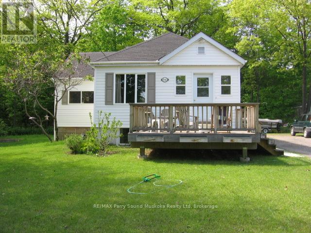 94 William Street, Parry Sound, Ontario  P2A 1V4 - Photo 1 - X13521438