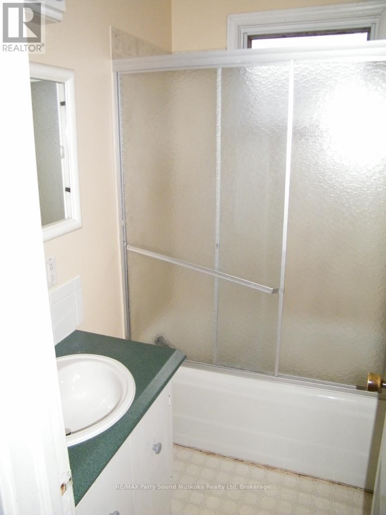 94 William Street, Parry Sound, Ontario  P2A 1V4 - Photo 12 - X13521438