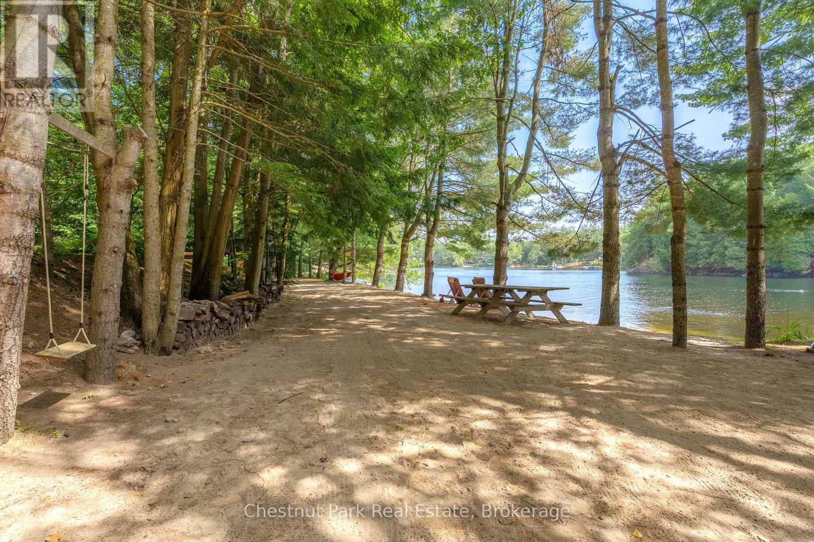 1071 Strachan Point Road, Muskoka Lakes, Ontario  P0C 1A0 - Photo 39 - X13523918