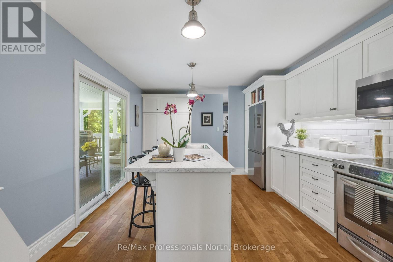 1032 Bradley Road, Muskoka Lakes, Ontario P1P 1R2 - Photo 11 - X13524250