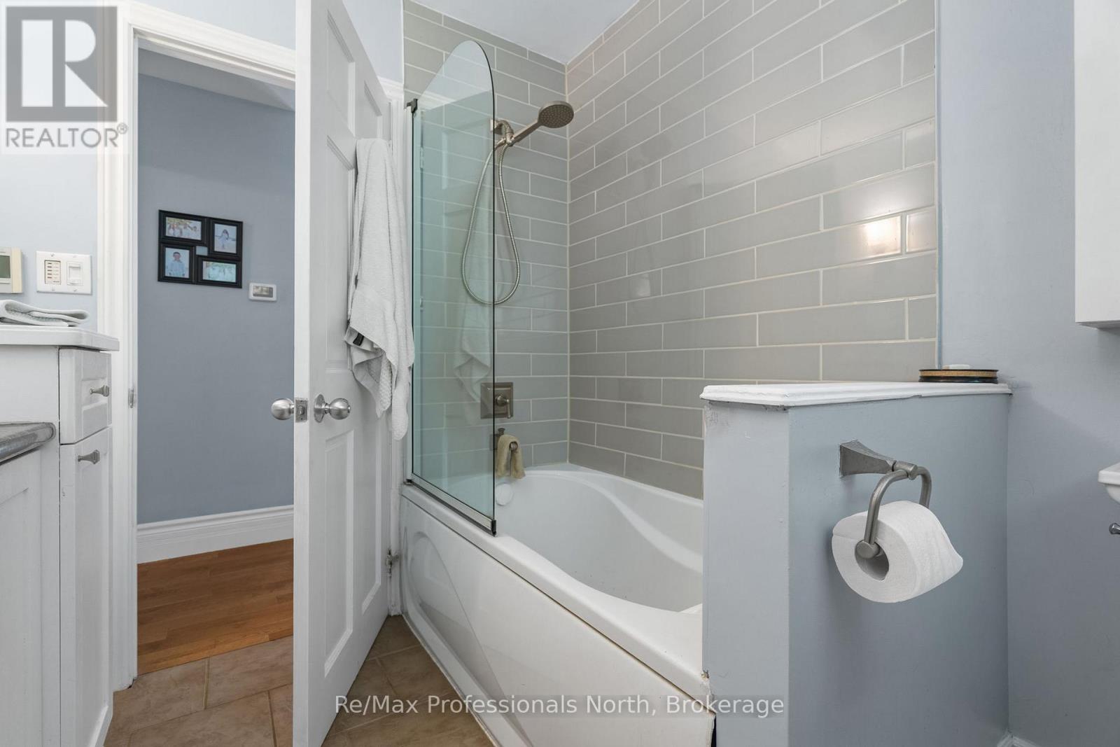 1032 Bradley Road, Muskoka Lakes, Ontario P1P 1R2 - Photo 22 - X13524250