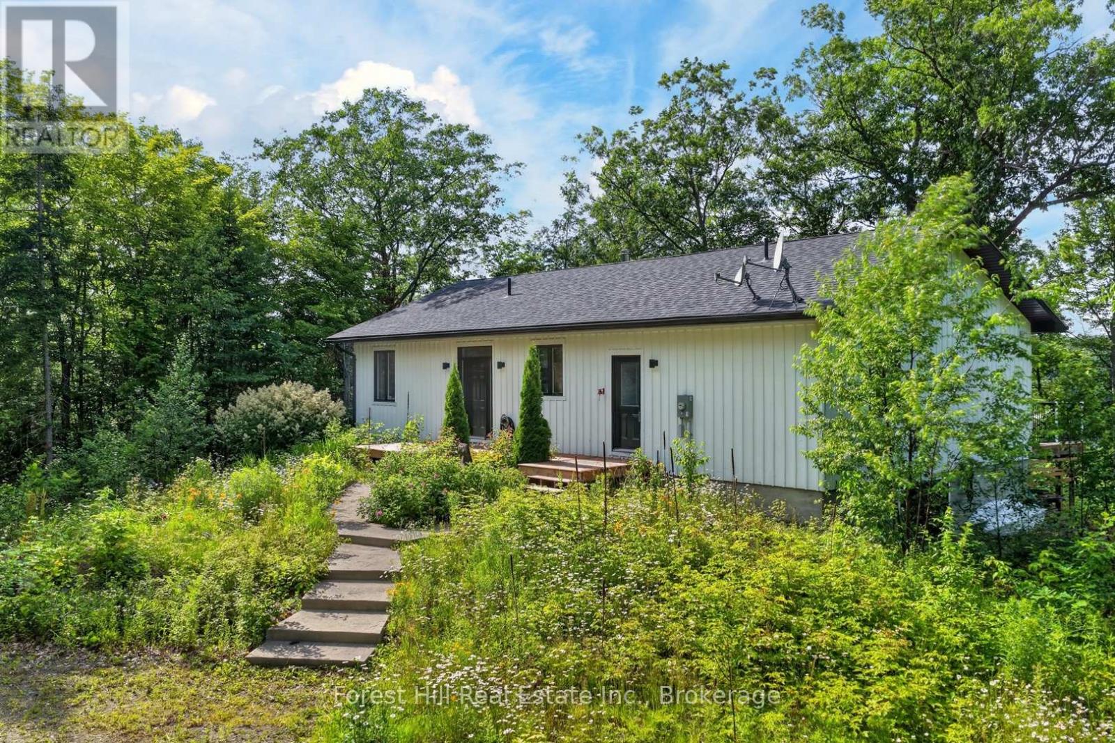 1065 Pine Lane S, Lake Of Bays, Ontario P0A 1B0 - Photo 2 - X13524678