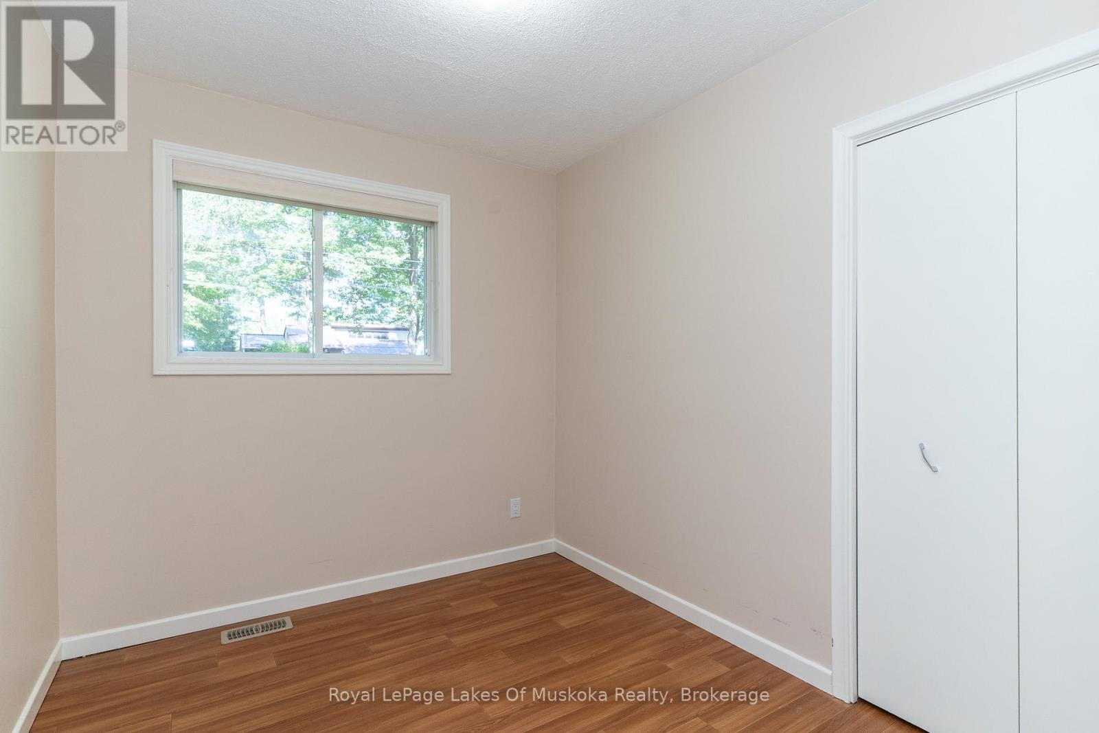 130 Robinson Avenue, Gravenhurst, Ontario P1P 1R5 - Photo 19 - X13532484