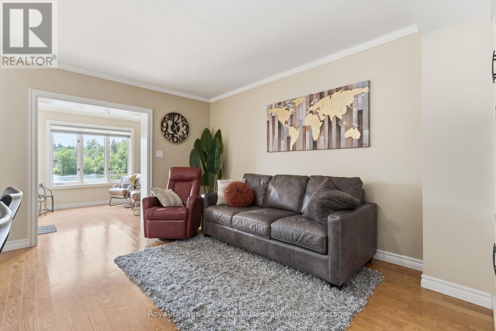 21 John Street, Huntsville, Ontario  P1H 1H2 - Photo 11 - X13533484