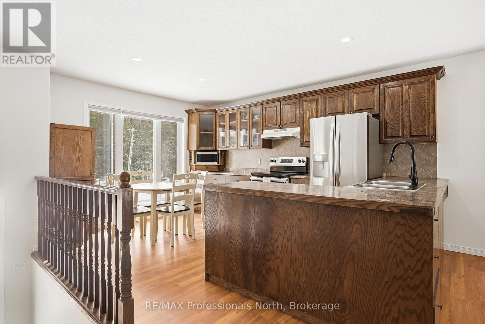 1036 Post Road, Bracebridge, Ontario  P1L 1W9 - Photo 10 - X13536448