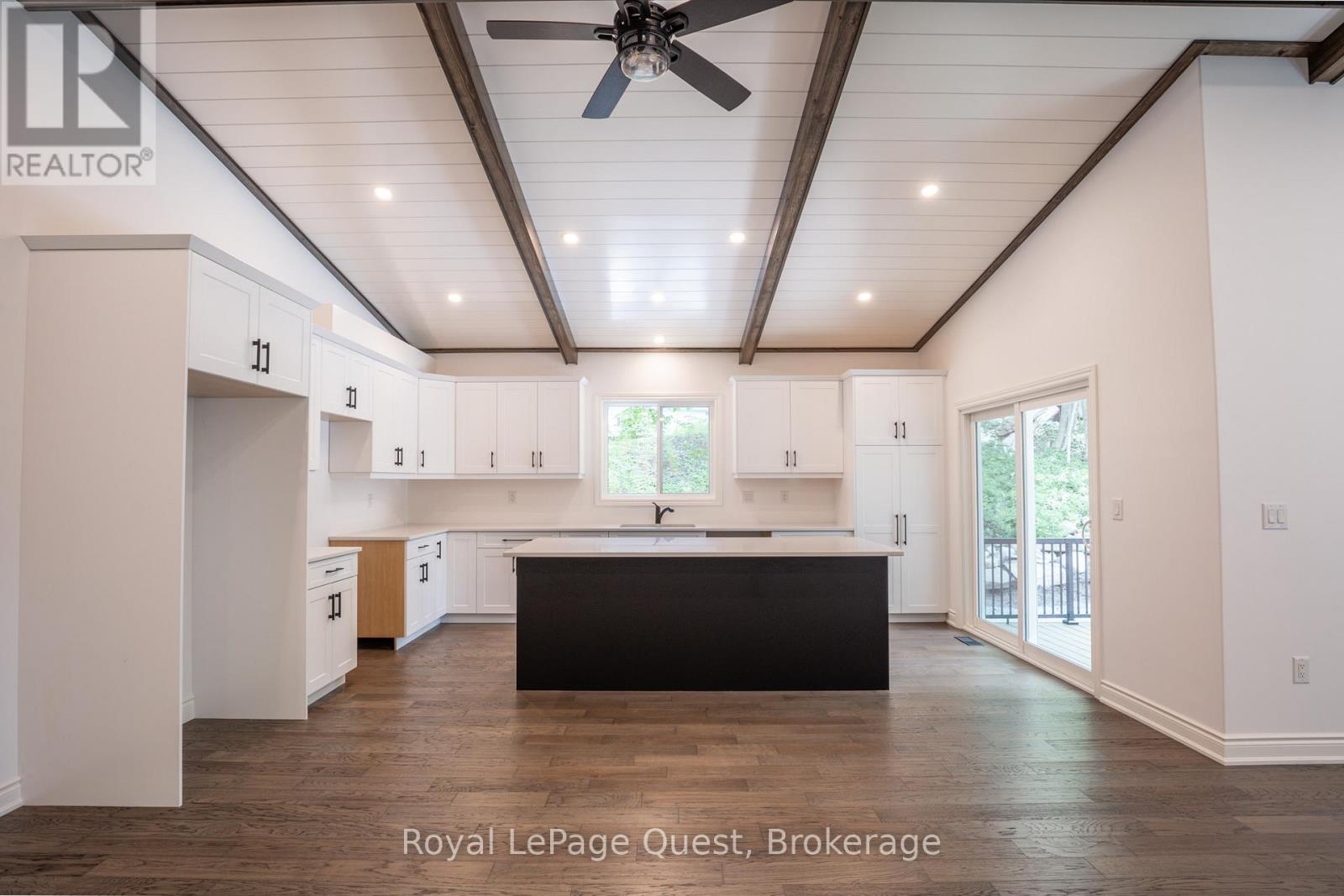 57 West Road W, Huntsville, Ontario  P1H 1L4 - Photo 6 - X13541932