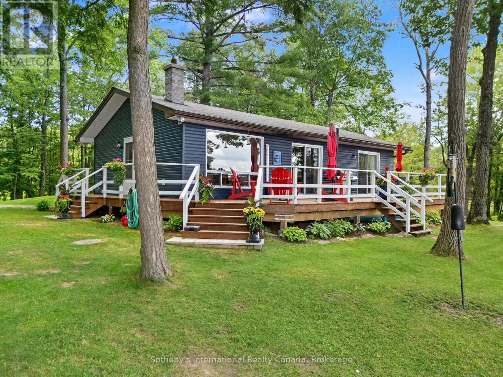 834 Eastshore Road, Georgian Bay, Ontario P0C 1A0 - Photo 1 - X13542062