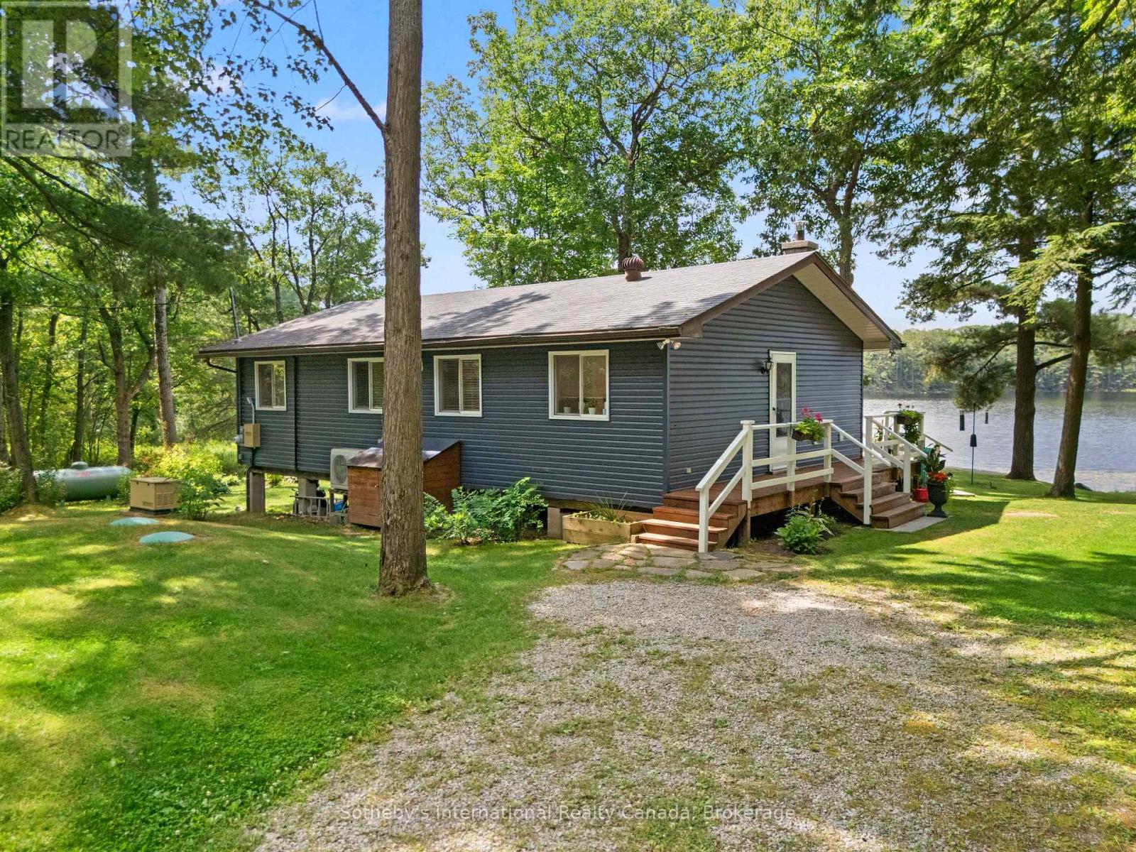 834 Eastshore Road, Georgian Bay, Ontario P0C 1A0 - Photo 21 - X13542062