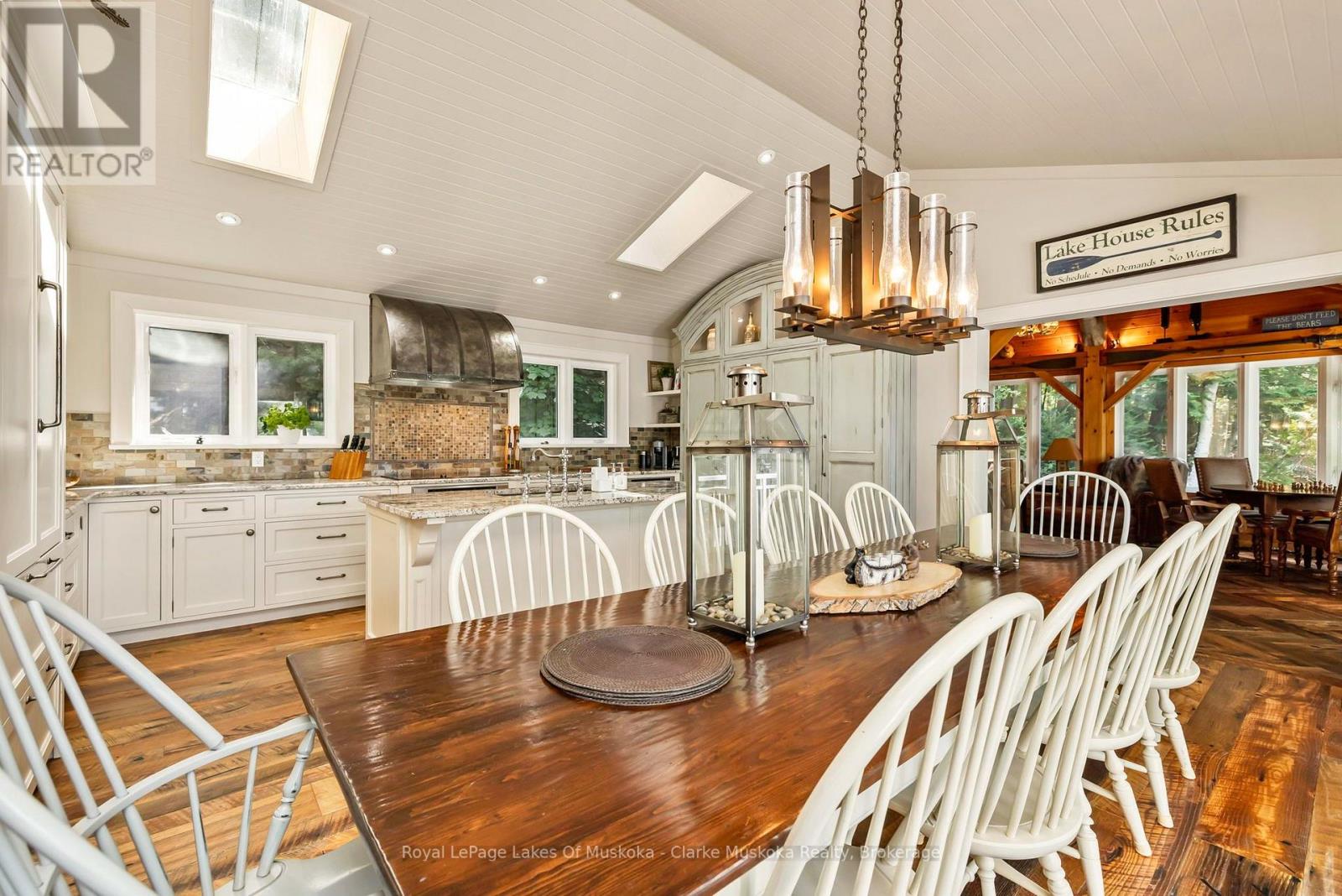 M81 Pine Island #1 Island, Muskoka Lakes, Ontario  P1L 1W8 - Photo 35 - X13542484