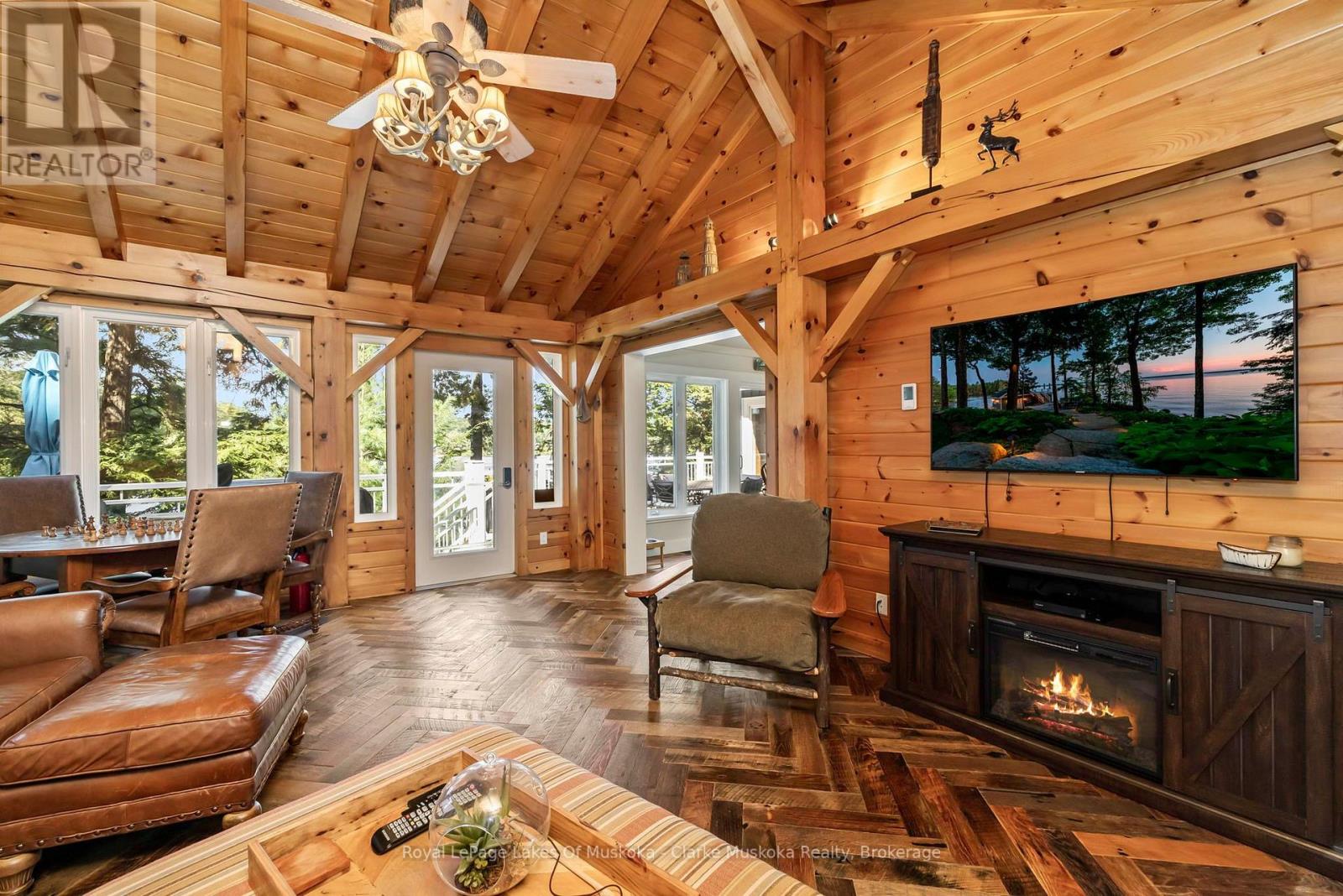 M81 Pine Island #1 Island, Muskoka Lakes, Ontario  P1L 1W8 - Photo 41 - X13542484