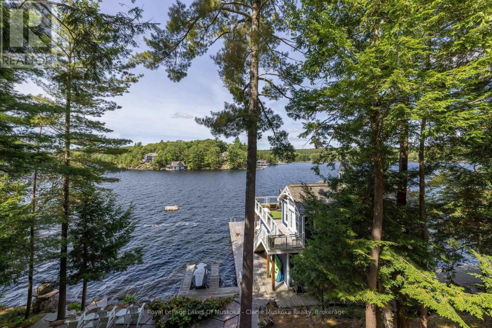 M81 Pine Island #1 Island, Muskoka Lakes, Ontario  P1L 1W8 - Photo 49 - X13542484
