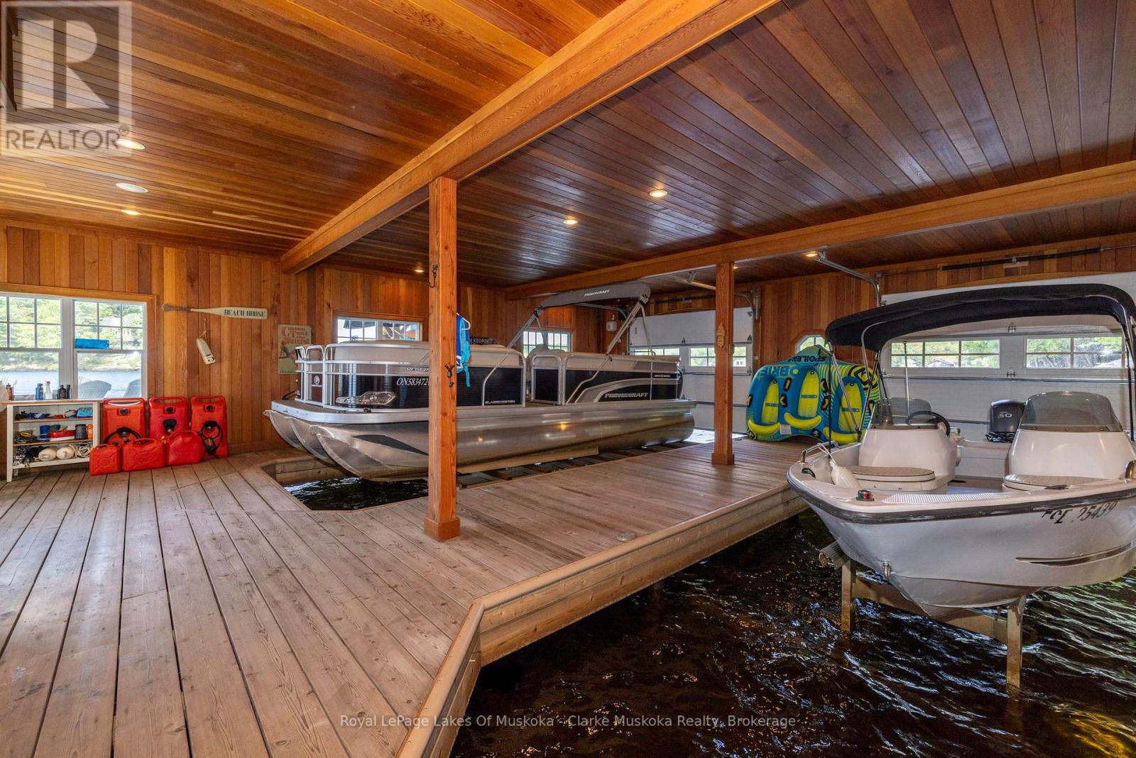M81 Pine Island #1 & 1b Island, Muskoka Lakes, Ontario P1L 1W8 - Photo 14 - X13542488