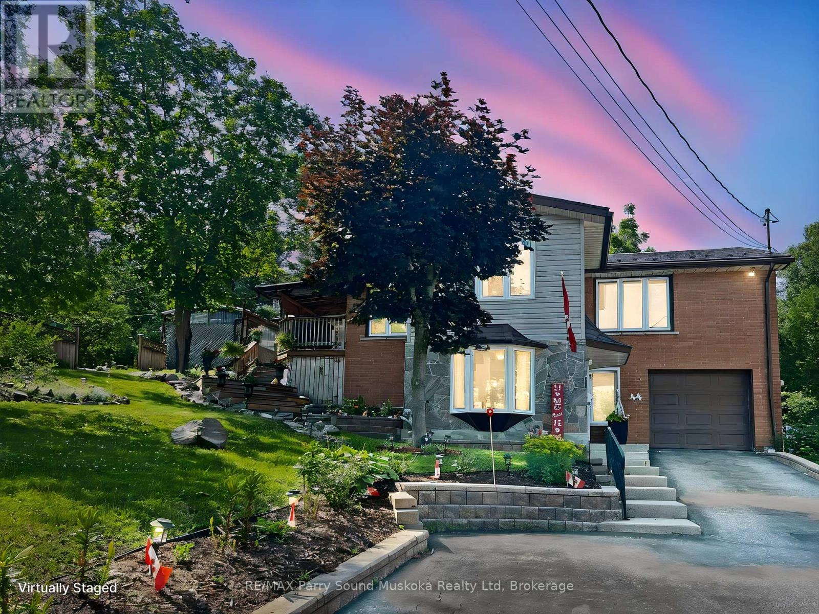 44 William Street, Parry Sound, Ontario  P2A 1V1 - Photo 1 - X13543526