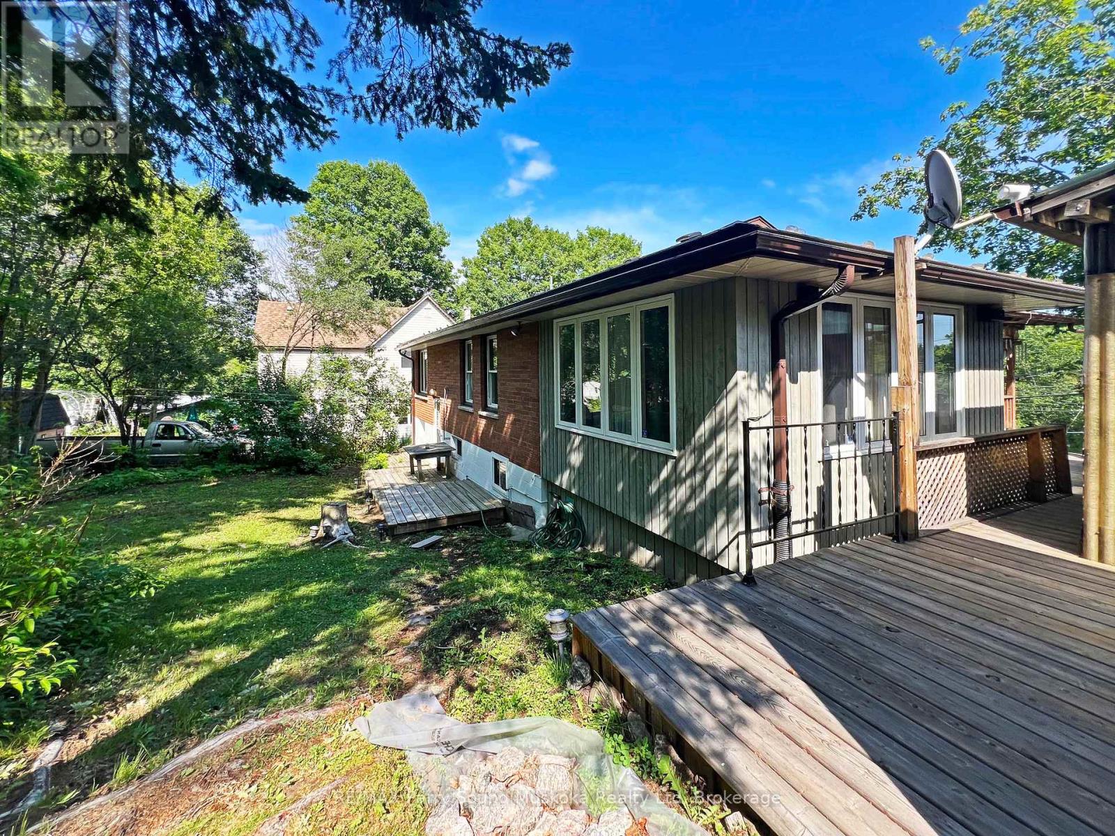 44 William Street, Parry Sound, Ontario  P2A 1V1 - Photo 40 - X13543526