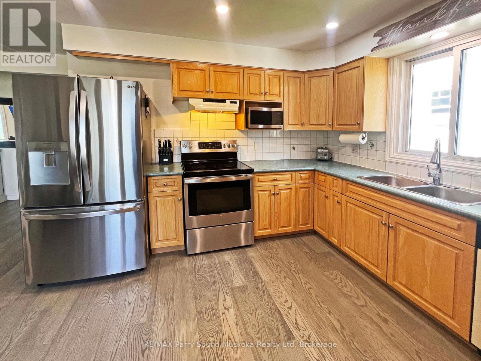 44 William Street, Parry Sound, Ontario  P2A 1V1 - Photo 9 - X13543526
