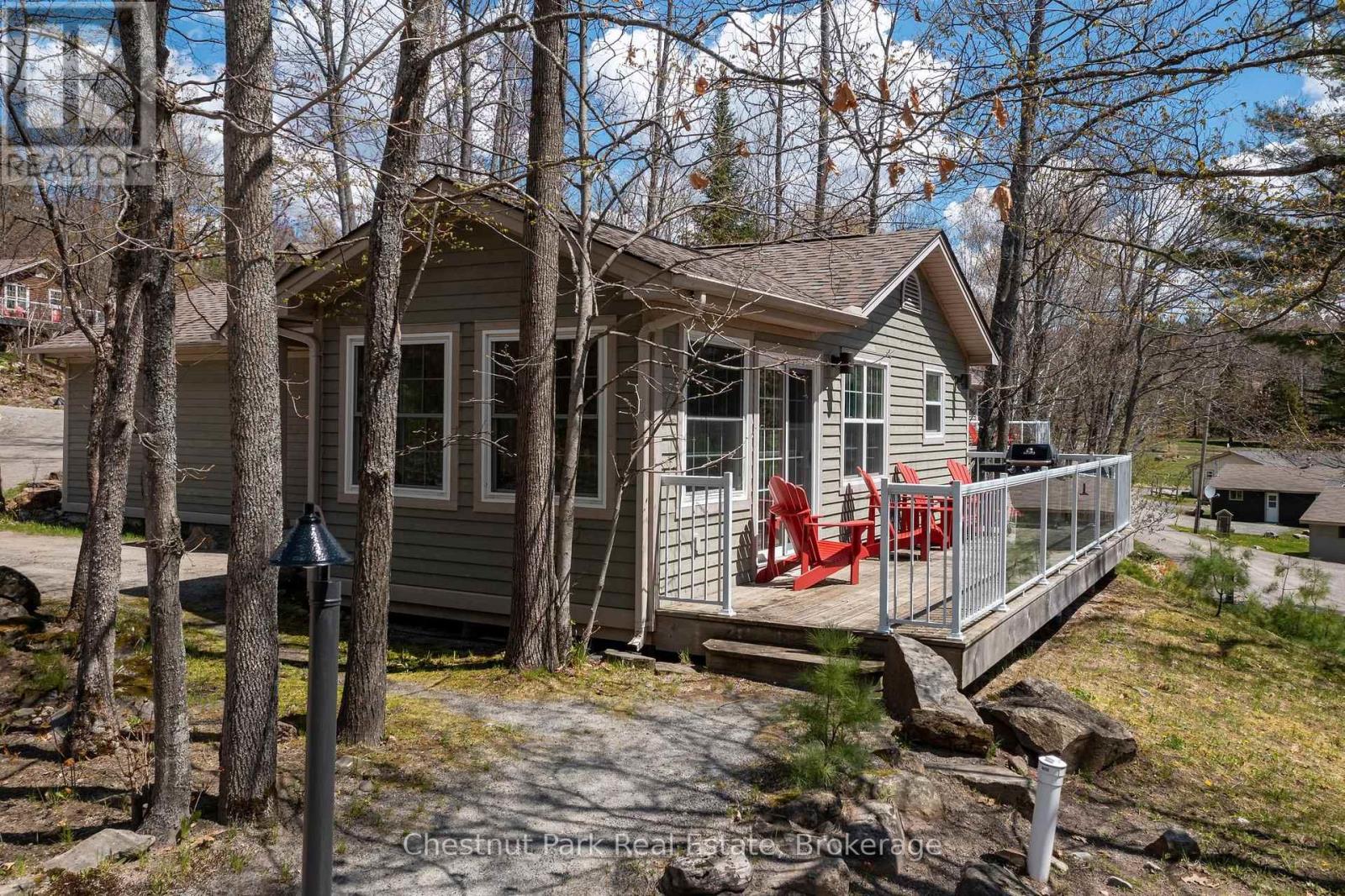 115-10 - 1052 Rat Bay Road, Lake Of Bays, Ontario  P1H 2J6 - Photo 2 - X13547454