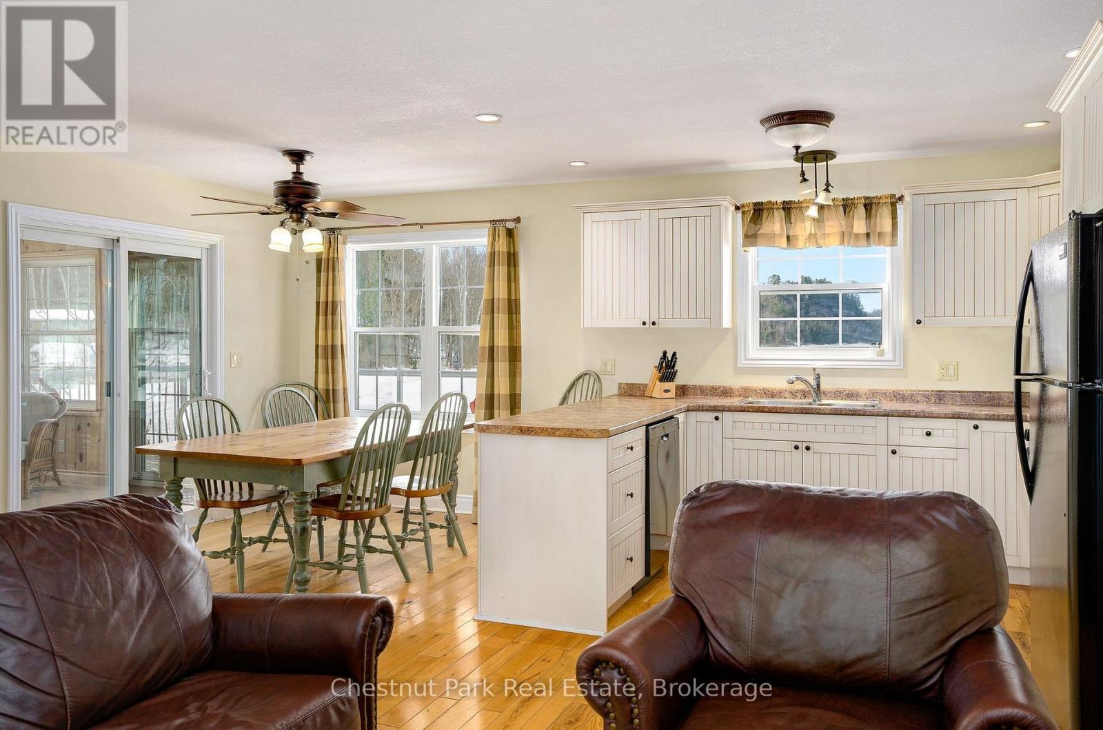 115-10 - 1052 Rat Bay Road, Lake Of Bays, Ontario  P1H 2J6 - Photo 23 - X13547454