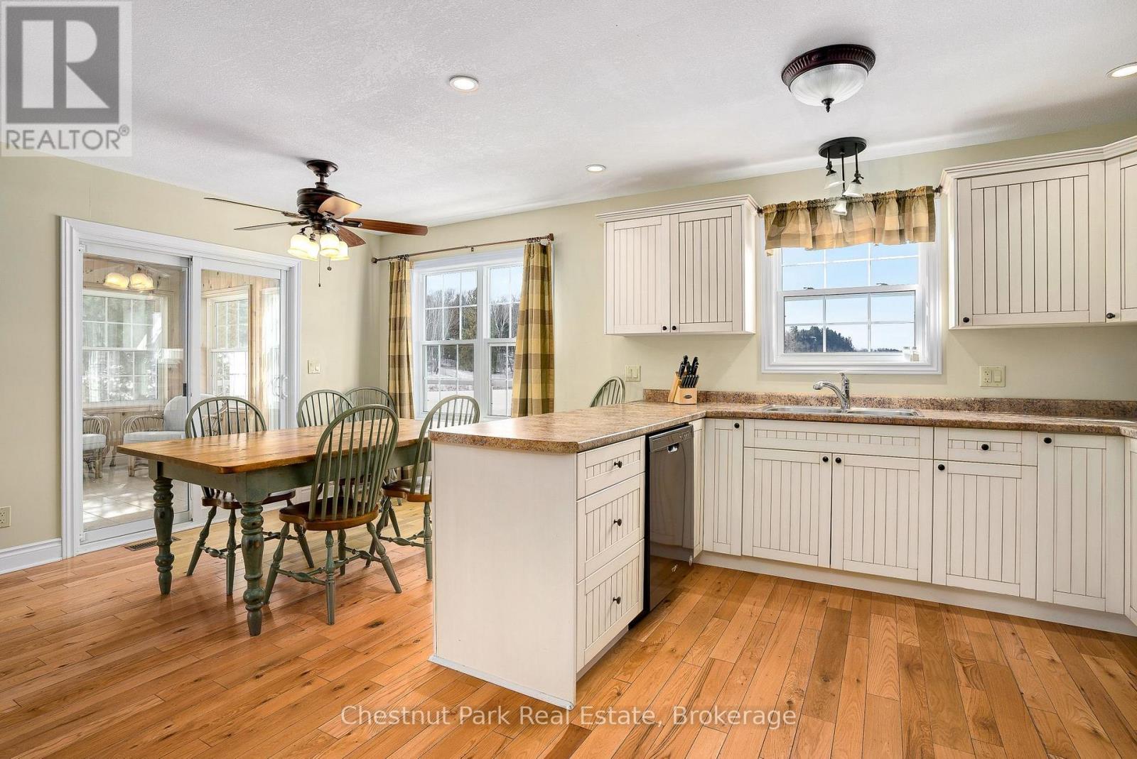 115-10 - 1052 Rat Bay Road, Lake Of Bays, Ontario  P1H 2J6 - Photo 25 - X13547454