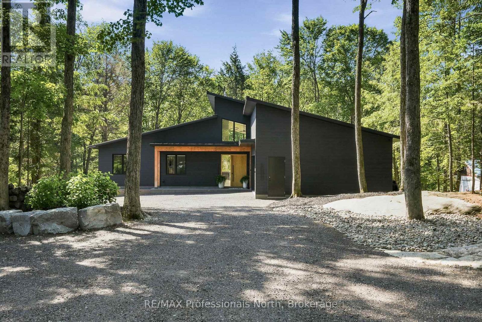 1192 High Falls Road, Bracebridge, Ontario  P1L 0L1 - Photo 1 - X13548578
