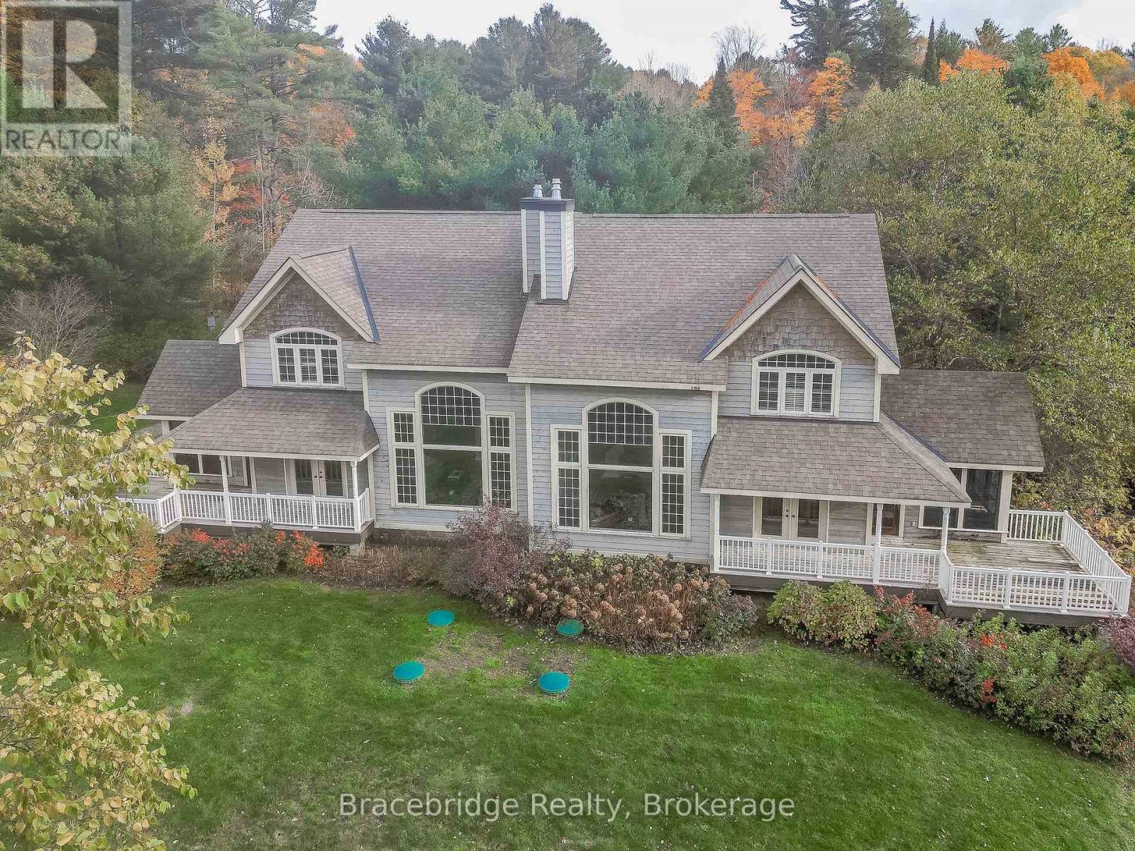 Carling 2 W5 - 3876 Muskoka Rd 118 Highway W, Muskoka Lakes, Ontario  P0B 1J0 - Photo 2 - X13552474