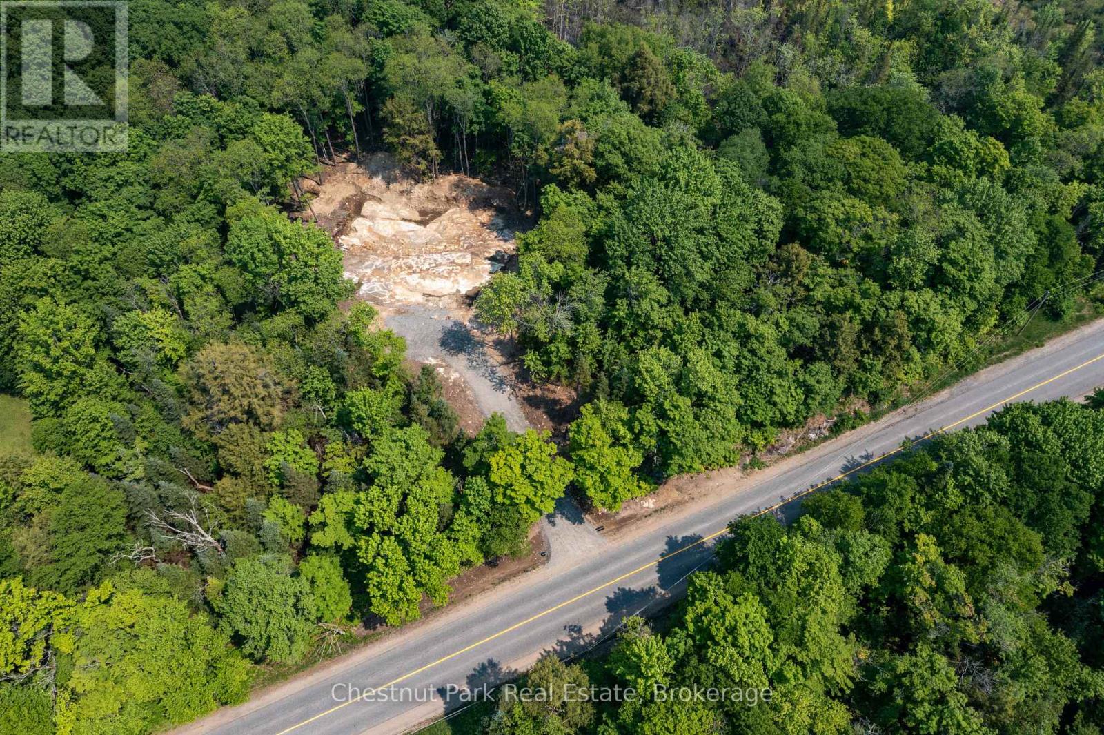 2212 Aspdin Road, Huntsville, Ontario  P0B 1M0 - Photo 3 - X13553370