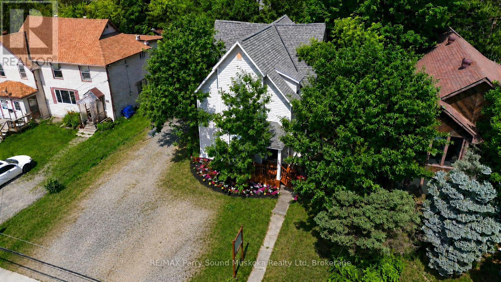 18 William Street, Parry Sound, Ontario  P2A 1V1 - Photo 1 - X13555890
