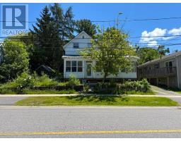 17 WAKEFIELD STREET, Parry Sound, Ontario