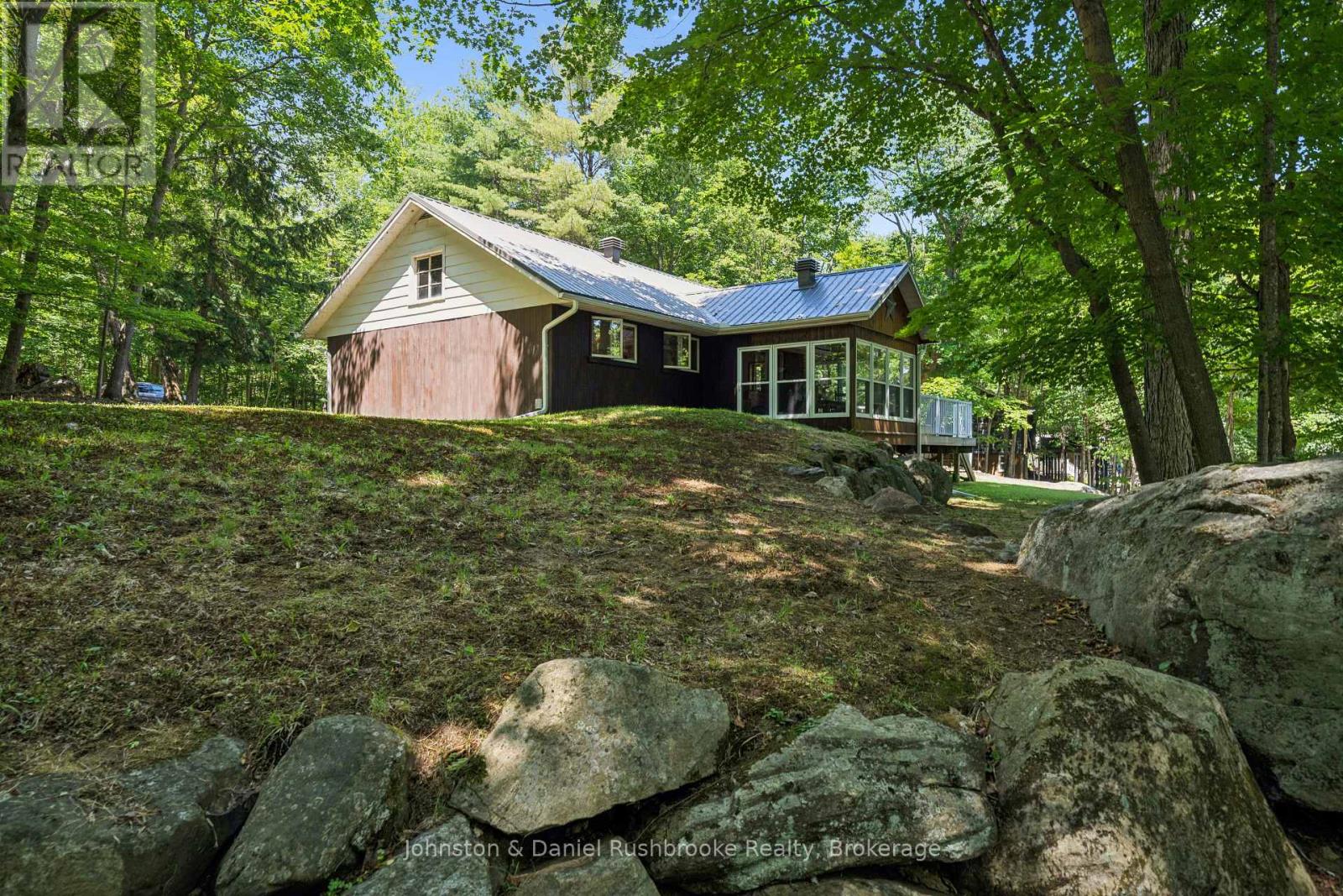 8 - 1155 Stephen Road, Muskoka Lakes, Ontario  P0B 1J0 - Photo 2 - X13560012